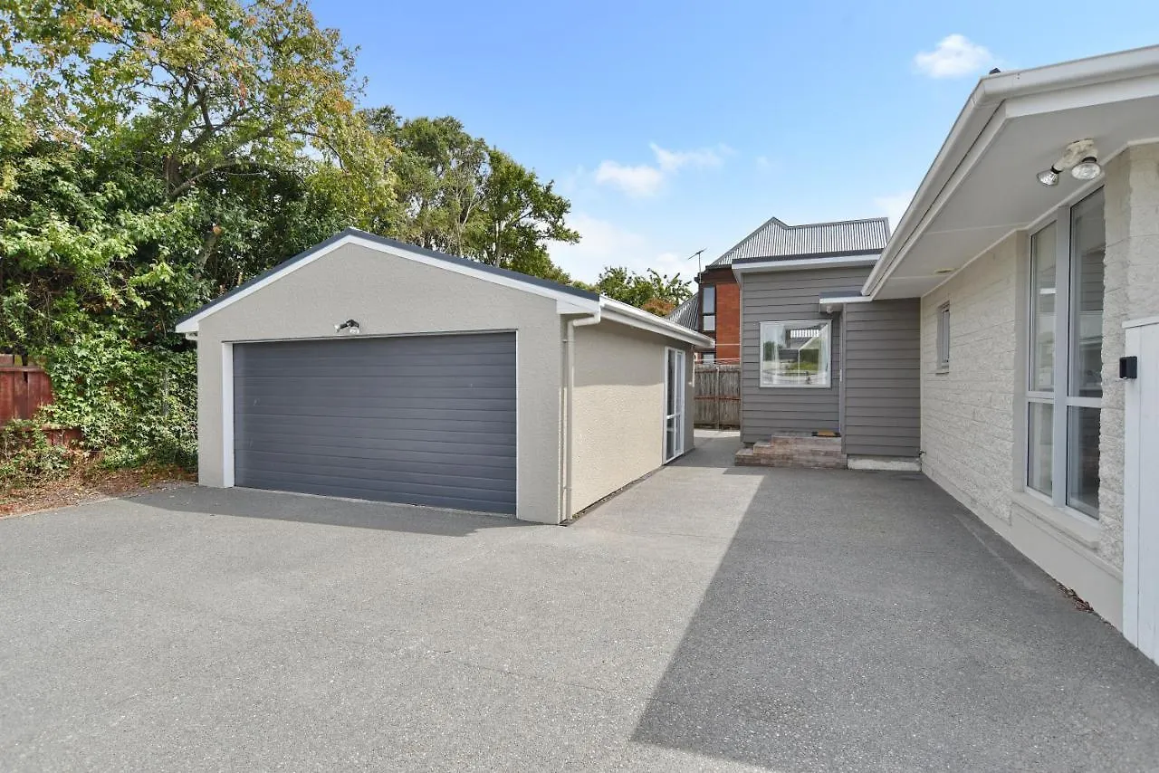 Longmuir - Christchurch Holiday Homes